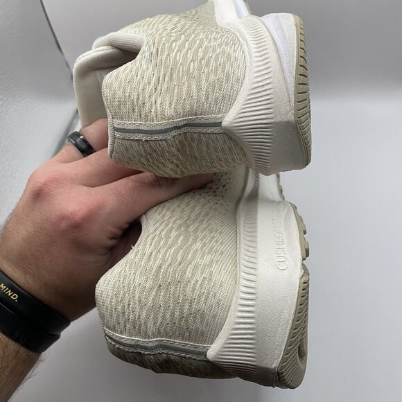 Nike Zoom Winflo 5 Women’s Running Shoes Size 9 AA7414-008 Cream / Gold - Picture 6 of 8